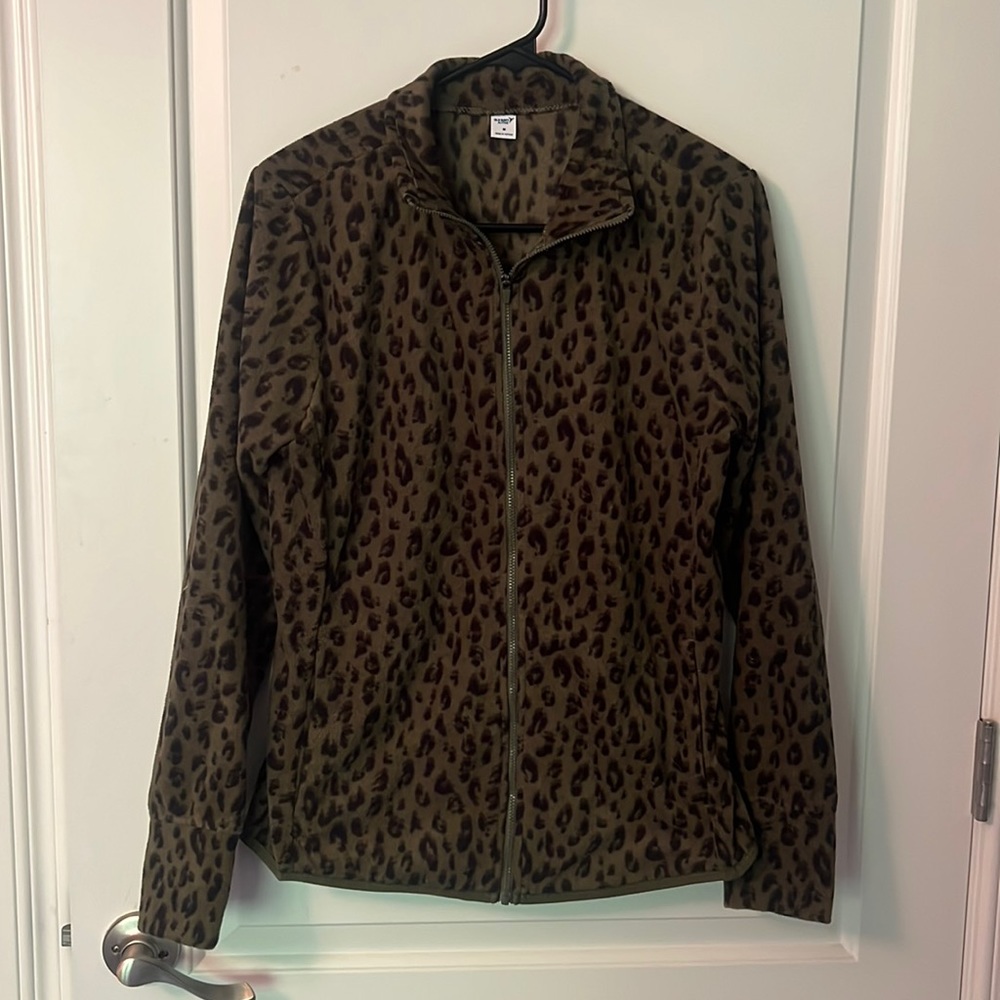*NWOT* deep green leopard fleece jacket